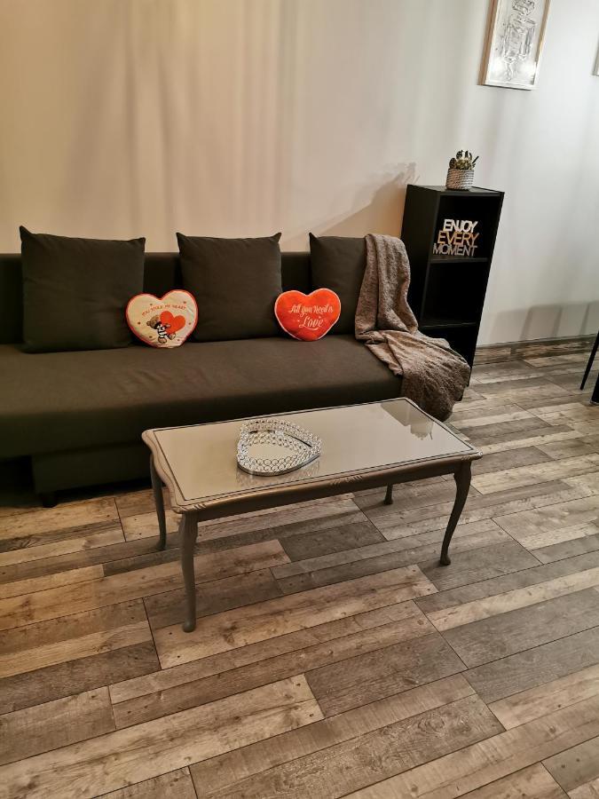 Palaz 2 - 2 Bedroom Flat Едмънтън Екстериор снимка